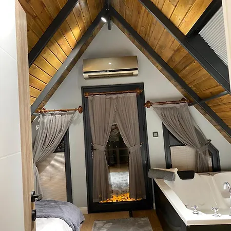 Bitek Semesterbostad *